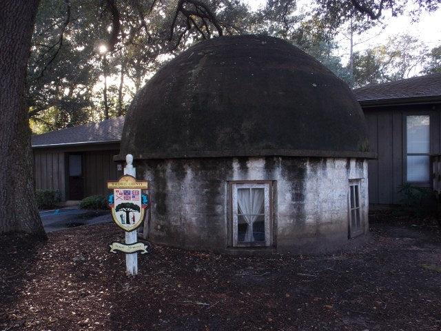 Explore the Hermit Hut of Tolstoy Park.